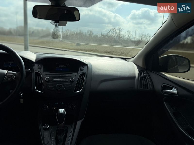 Универсал Ford Focus 2017 в Киеве фото 20 Универсал Ford Focus 2017 в Киеве