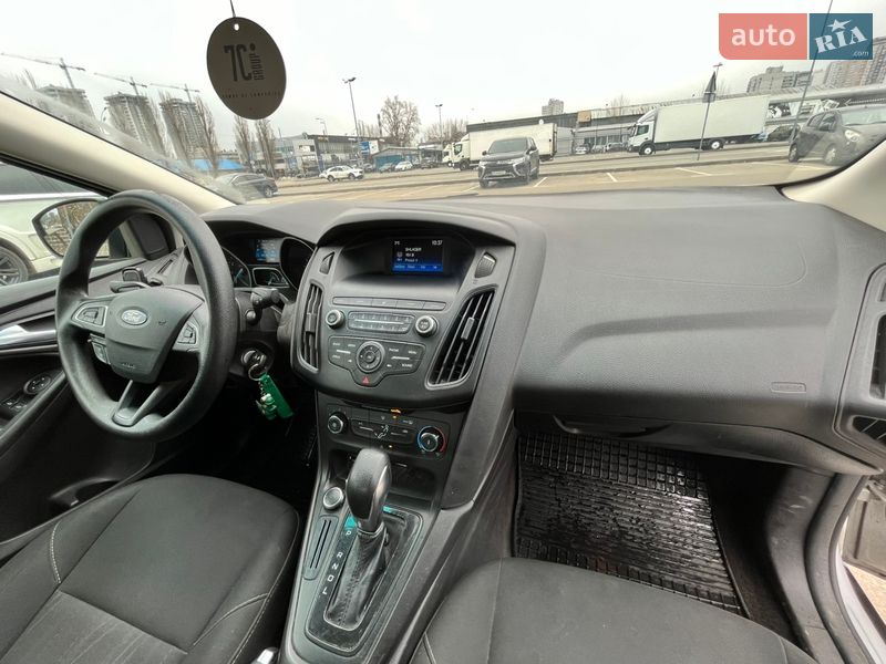Седан Ford Focus 2017 в Киеве