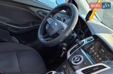 Седан Ford Focus 2016 в Остер