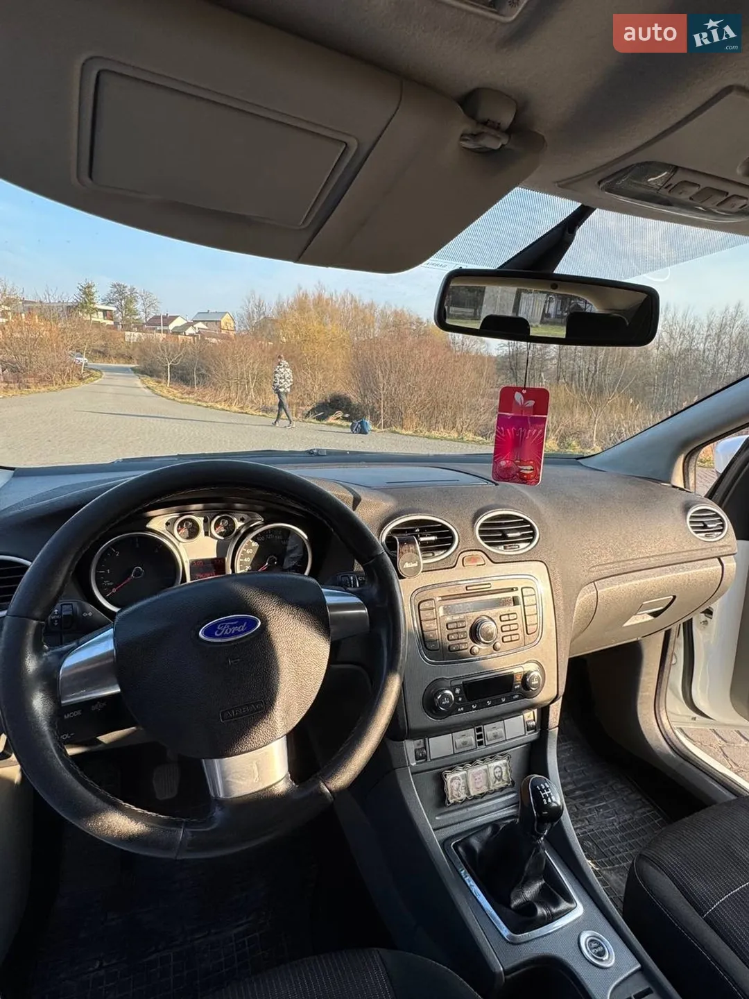 2010 Ford Focus - мініатюра 15