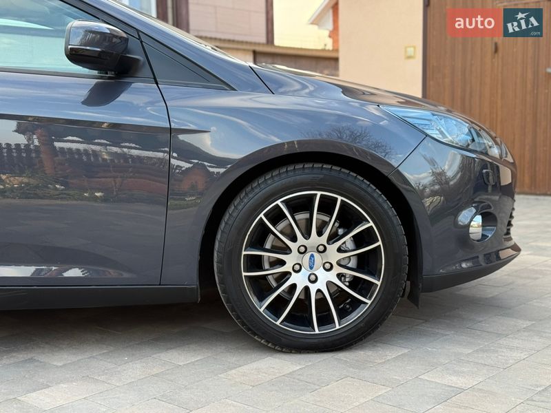 Хетчбек Ford Focus 2011 в Калуші