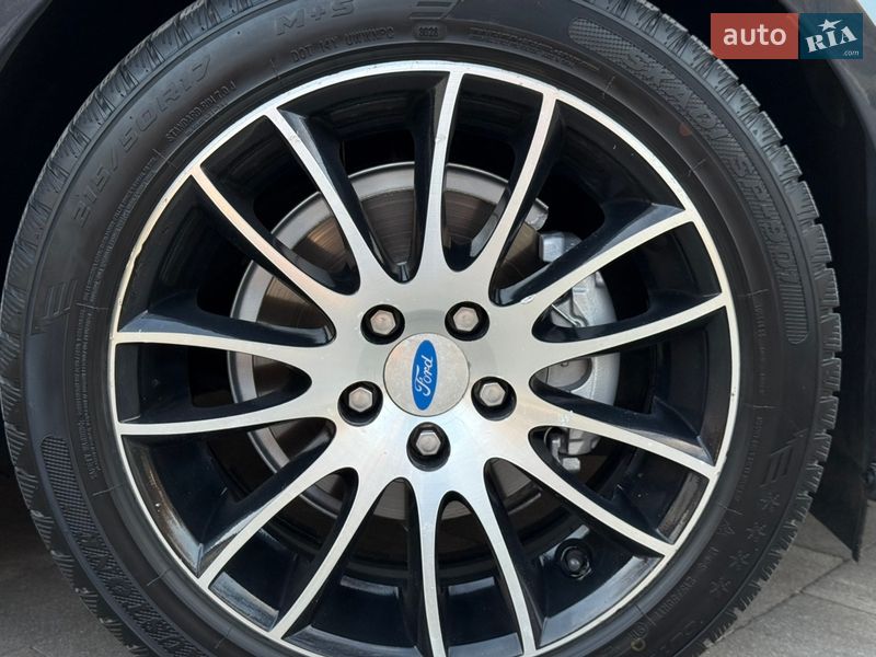 Хетчбек Ford Focus 2011 в Калуші