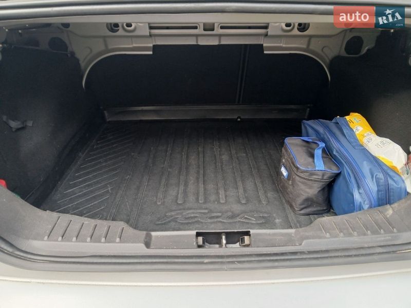 Седан Ford Focus 2011 в Днепре