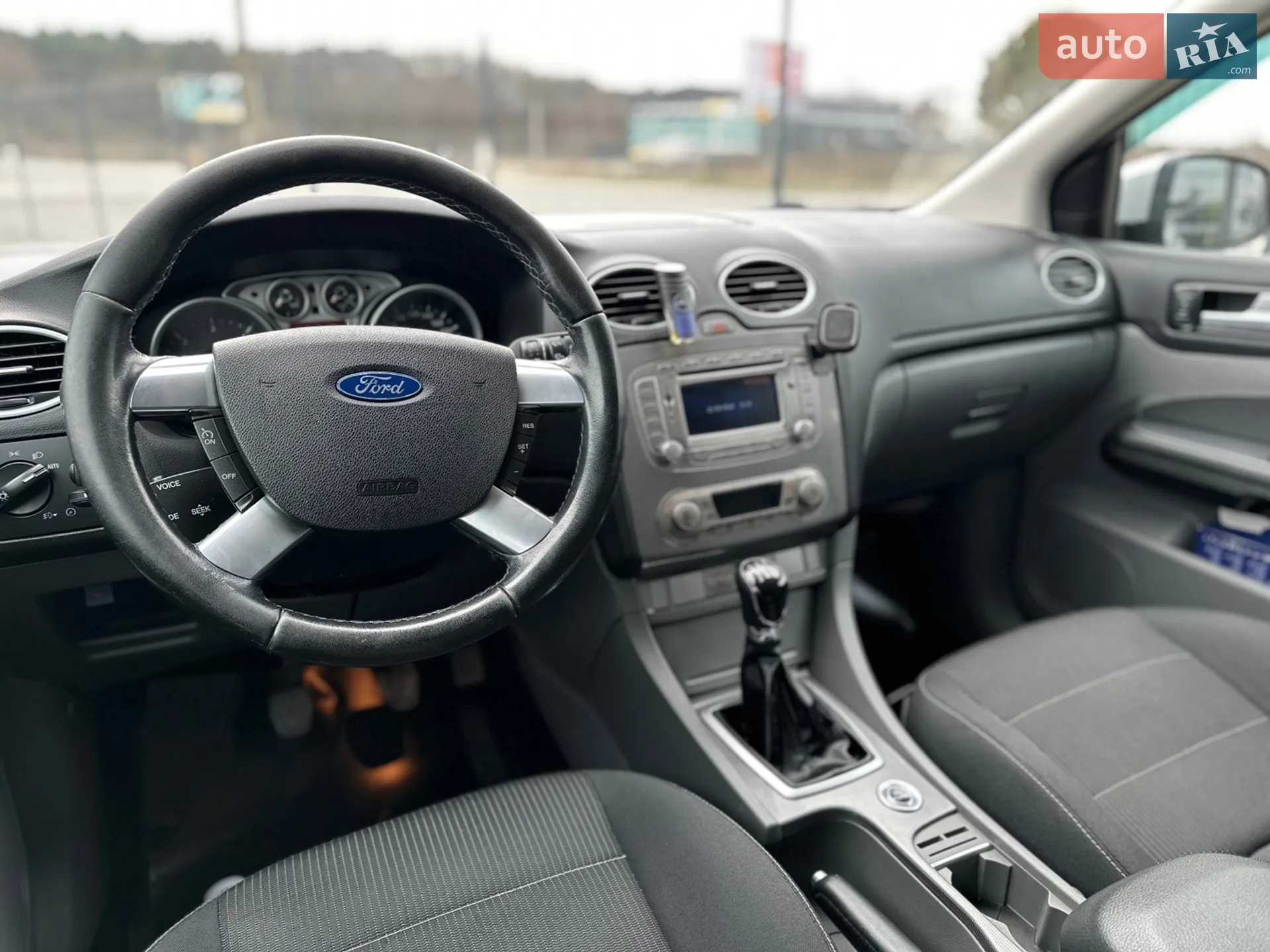 2010 Ford Focus - мініатюра 20