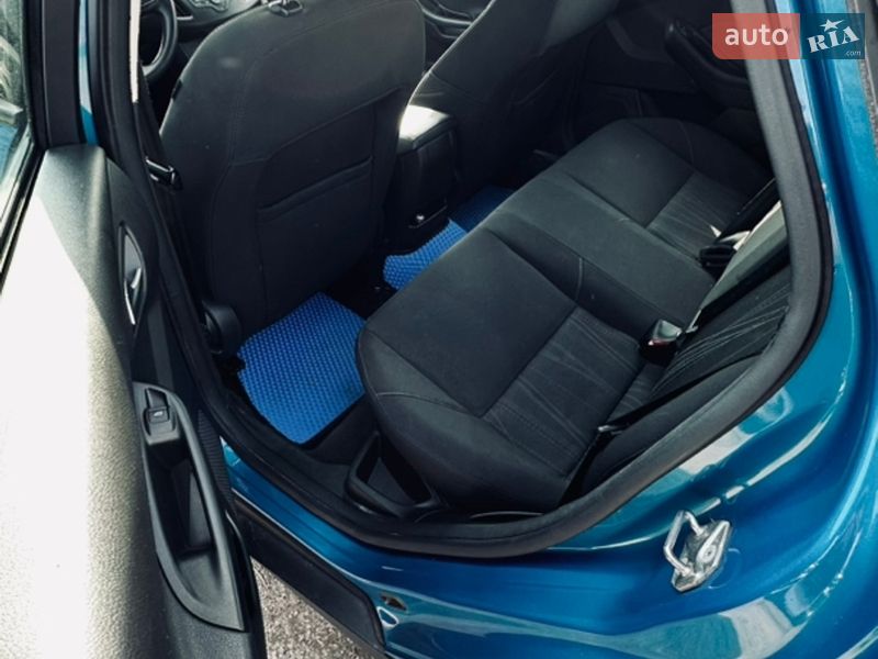 Седан Ford Focus 2016 в Смілі