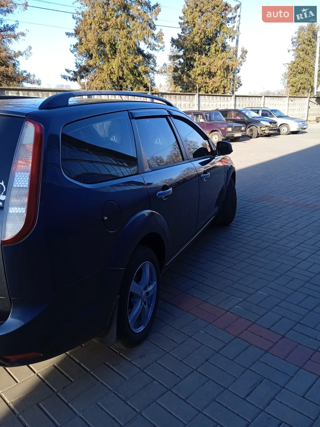 2010 Ford Focus - мініатюра 8