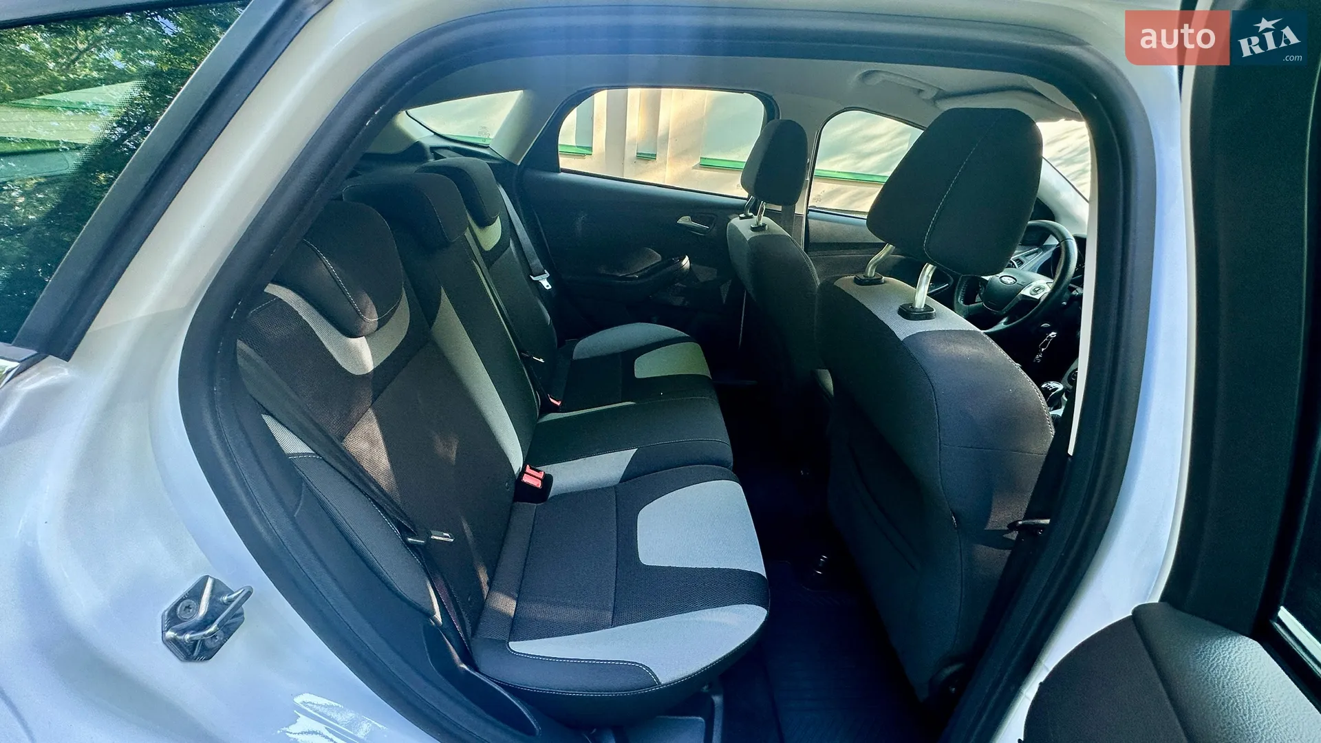 2013 Ford Focus - мініатюра 15