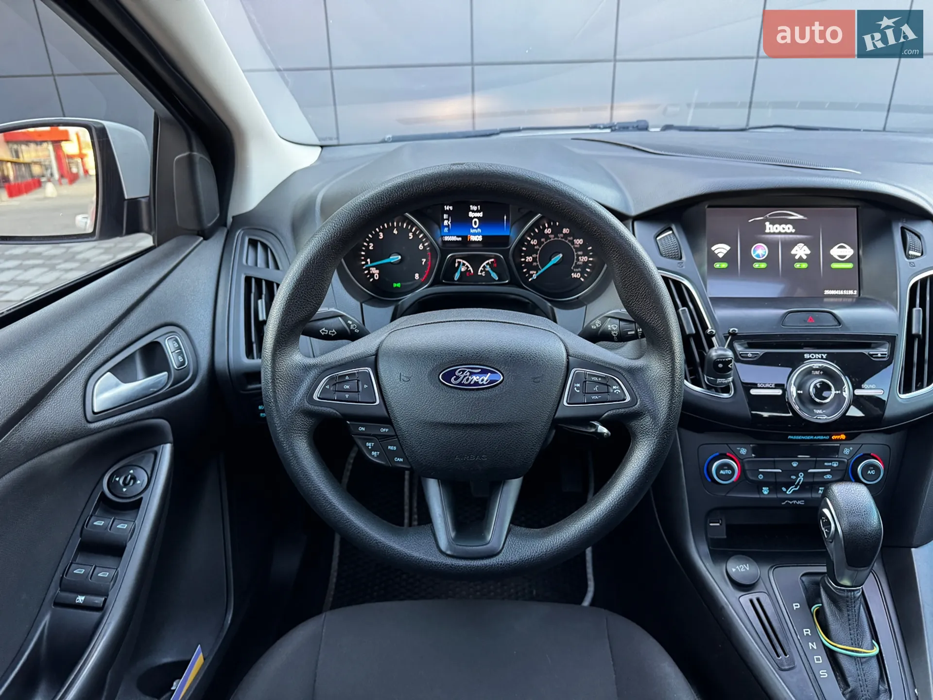 2018 Ford Focus - мініатюра 18