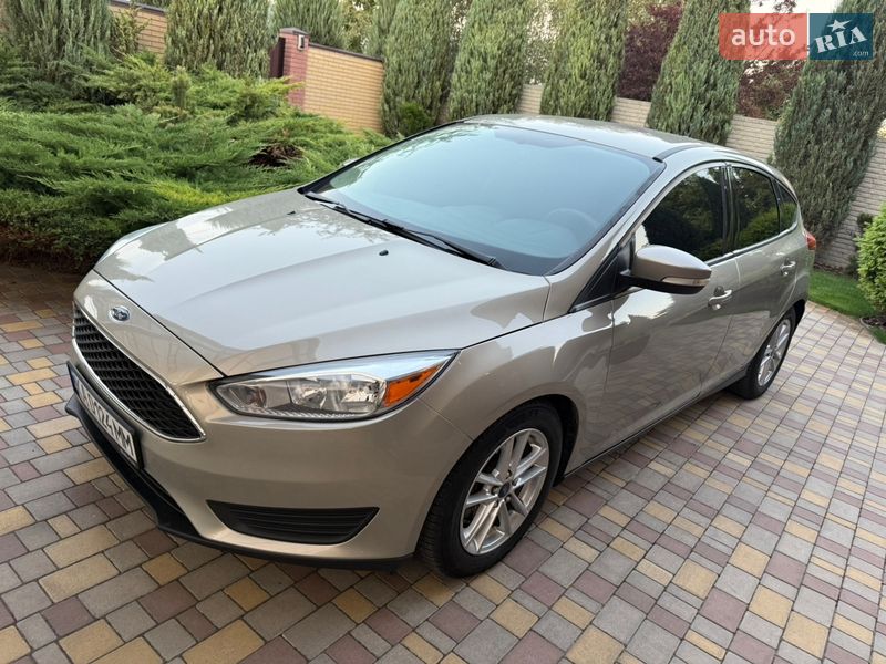 Хетчбек Ford Focus 2015 в Дніпрі