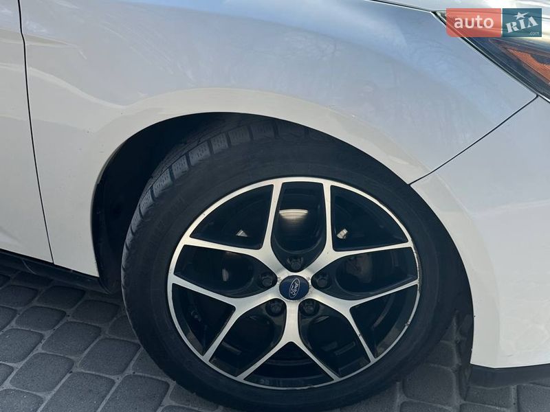 Седан Ford Focus 2017 в Львове