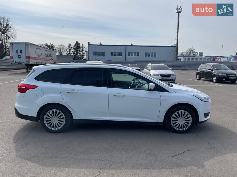 Универсал Ford Focus 2016 в Ровно фото 6 Универсал Ford Focus 2016 в Ровно