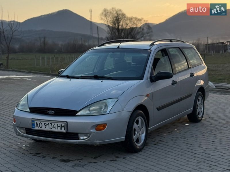 Универсал Ford Focus 2001 в Хусте
