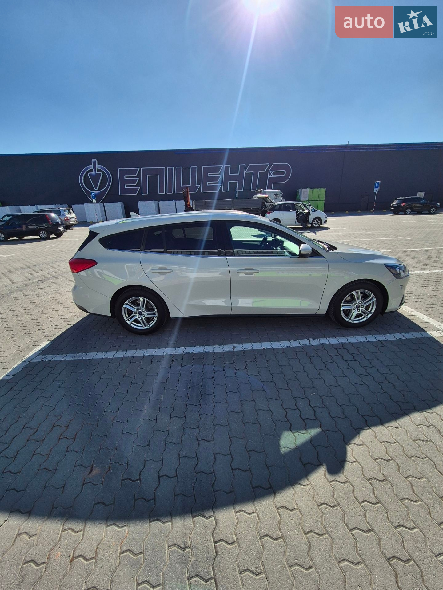 2020 Ford Focus - мініатюра 2