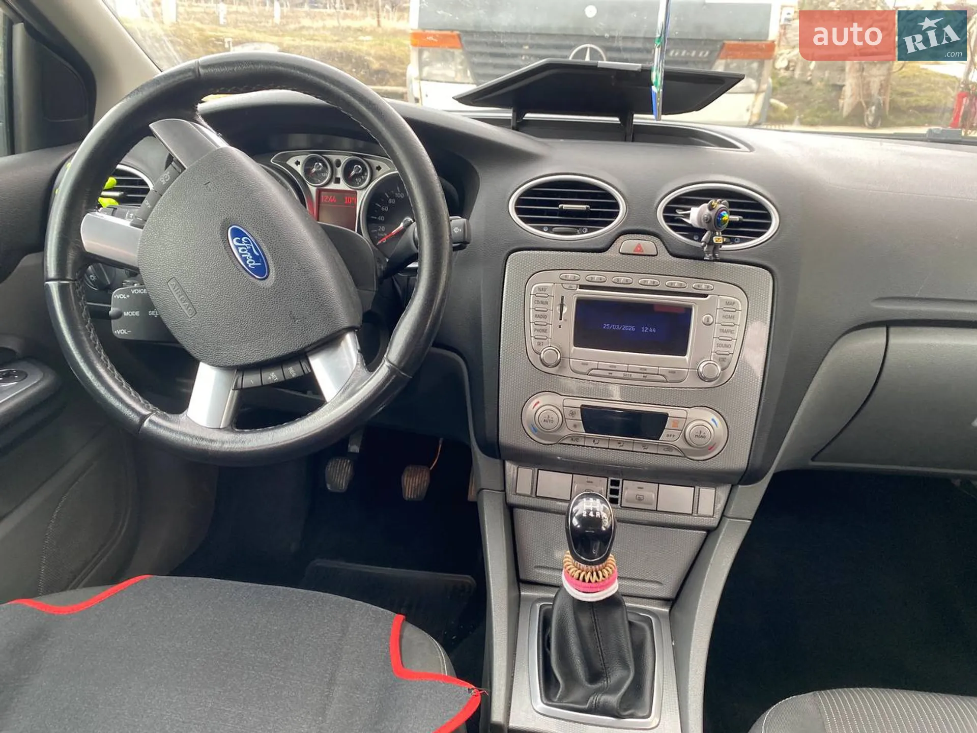 2010 Ford Focus - мініатюра 11