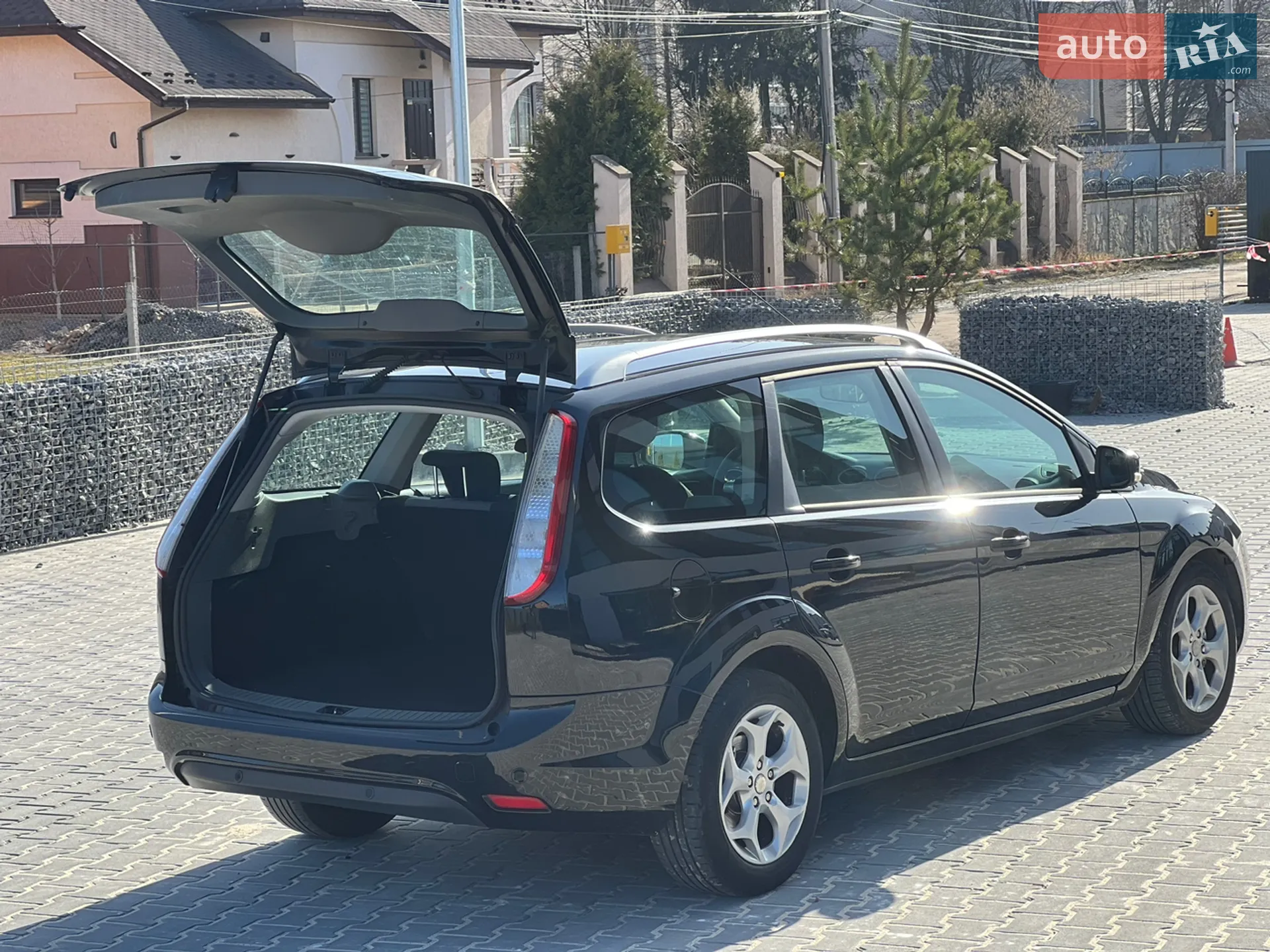 2010 Ford Focus - мініатюра 30