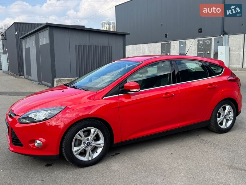 Хэтчбек Ford Focus 2011 в Киеве