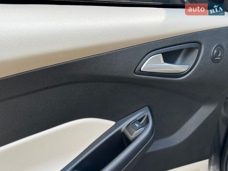 Хэтчбек Ford Focus 2015 в Ровно