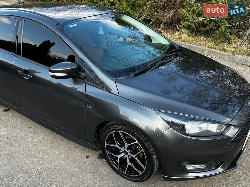 Хэтчбек Ford Focus 2015 в Ровно