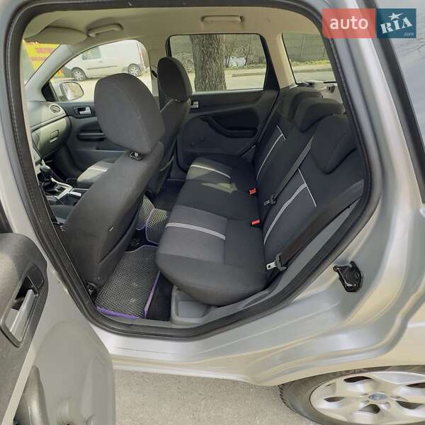 Універсал Ford Focus 2010 в Запоріжжі