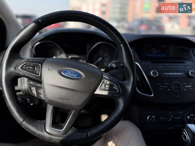 Седан Ford Focus 2015 в Львове