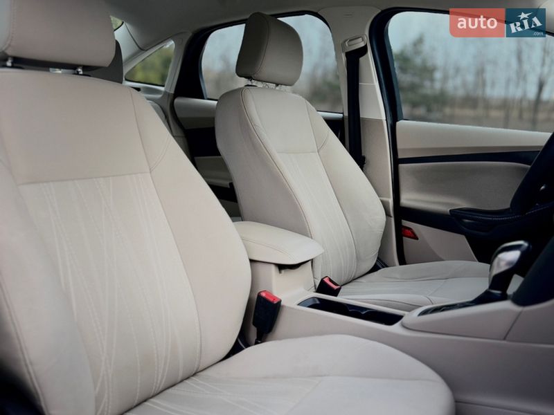 Седан Ford Focus 2014 в Днепре