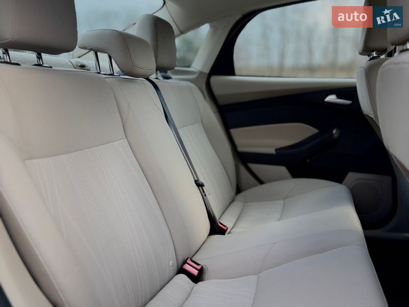 Седан Ford Focus 2014 в Днепре