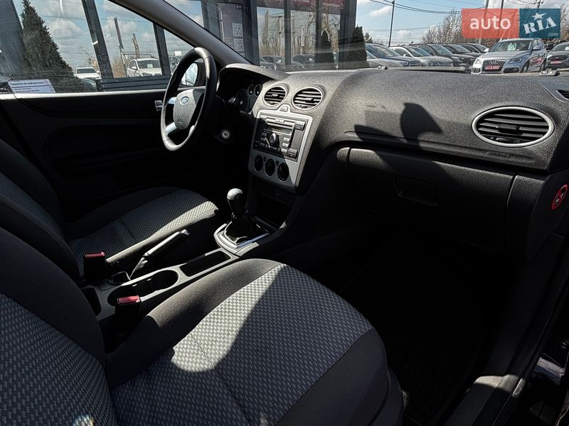 Хэтчбек Ford Focus 2007 в Белогородке фото 18 Хэтчбек Ford Focus 2007 в Белогородке