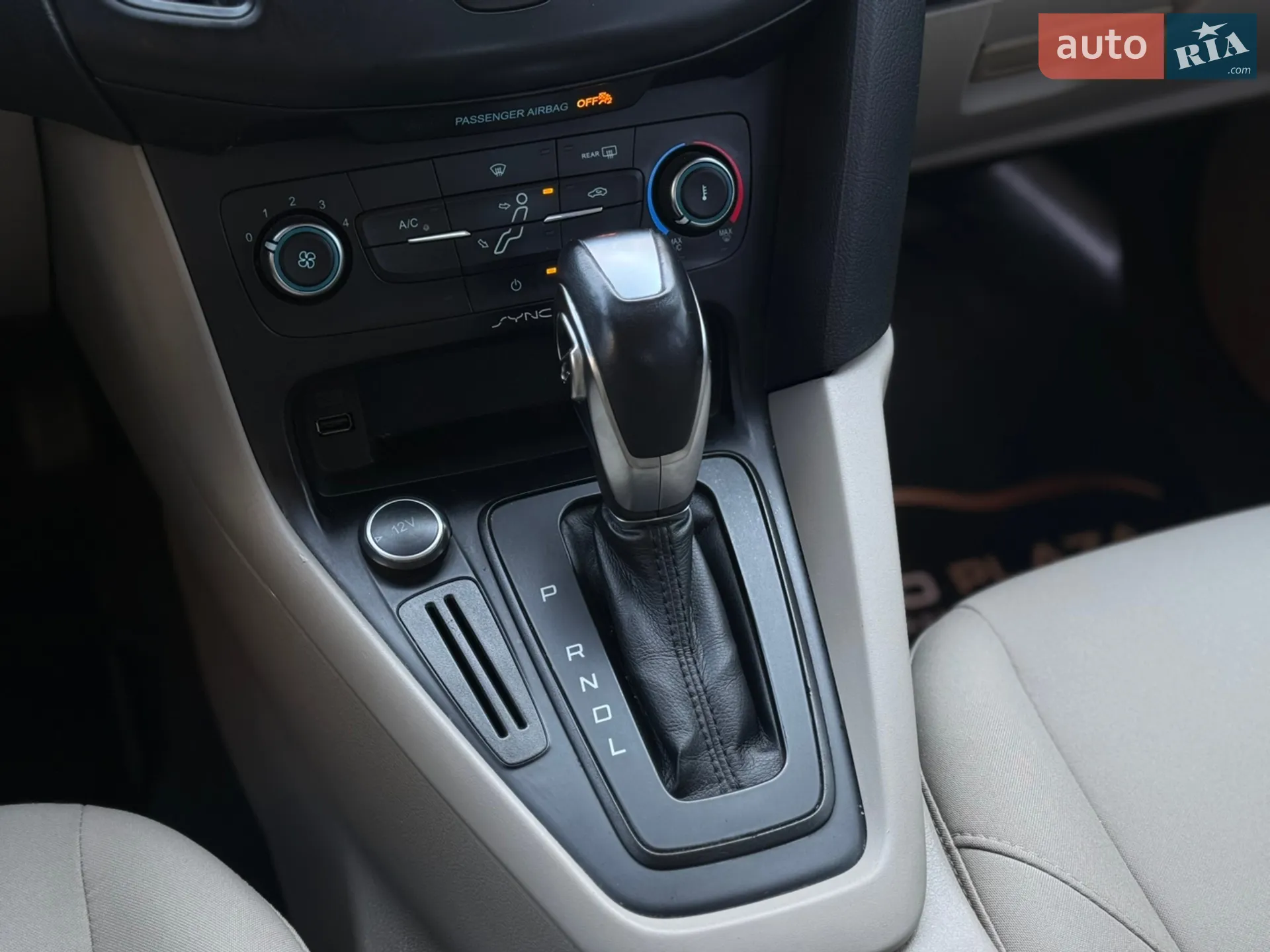 2016 Ford Focus - мініатюра 39