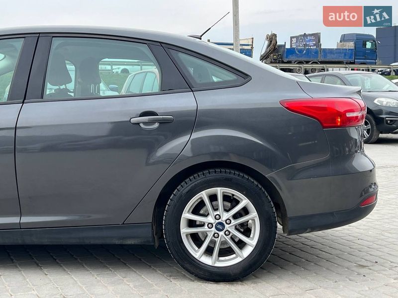 Седан Ford Focus 2017 в Львове
