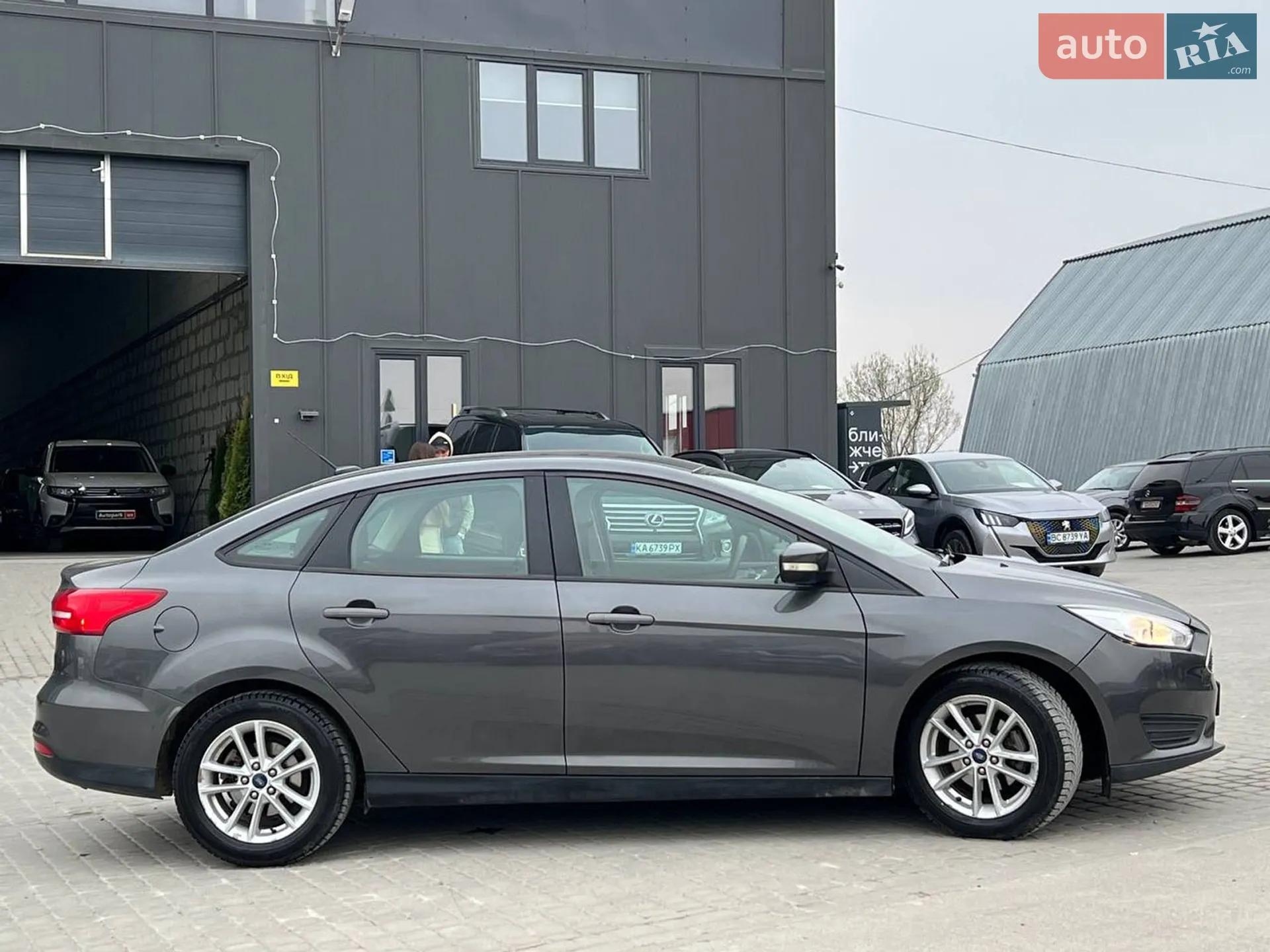 2017 Ford Focus - мініатюра 9