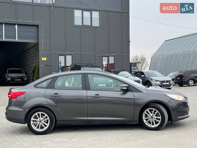 Седан Ford Focus 2017 в Львове