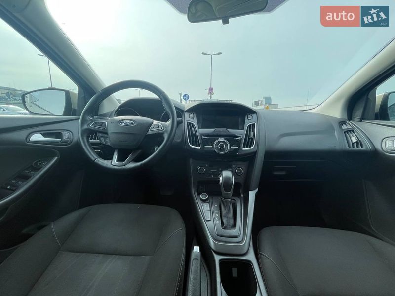 Хетчбек Ford Focus 2017 в Дніпрі фото 5 Хетчбек Ford Focus 2017 в Дніпрі