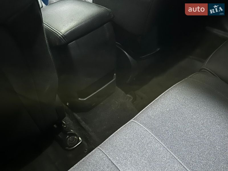 Хетчбек Ford Focus 2017 в Дніпрі фото 8 Хетчбек Ford Focus 2017 в Дніпрі