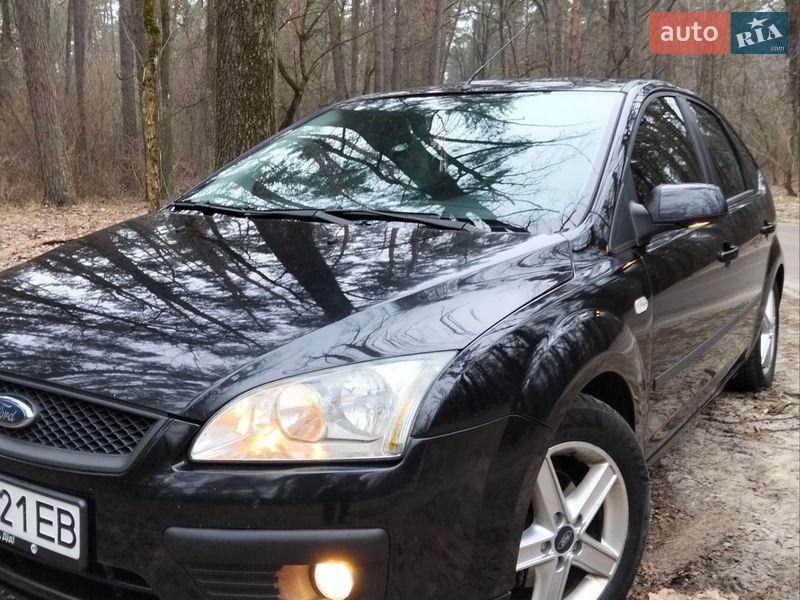 Хэтчбек Ford Focus 2006 в Киеве
