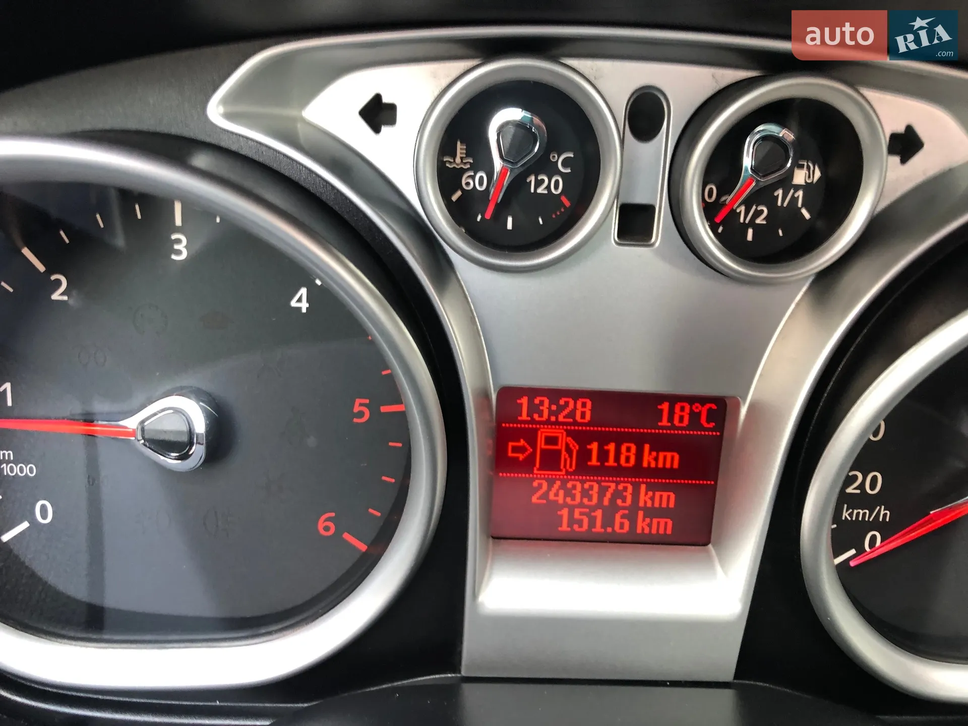 2010 Ford Focus - мініатюра 10