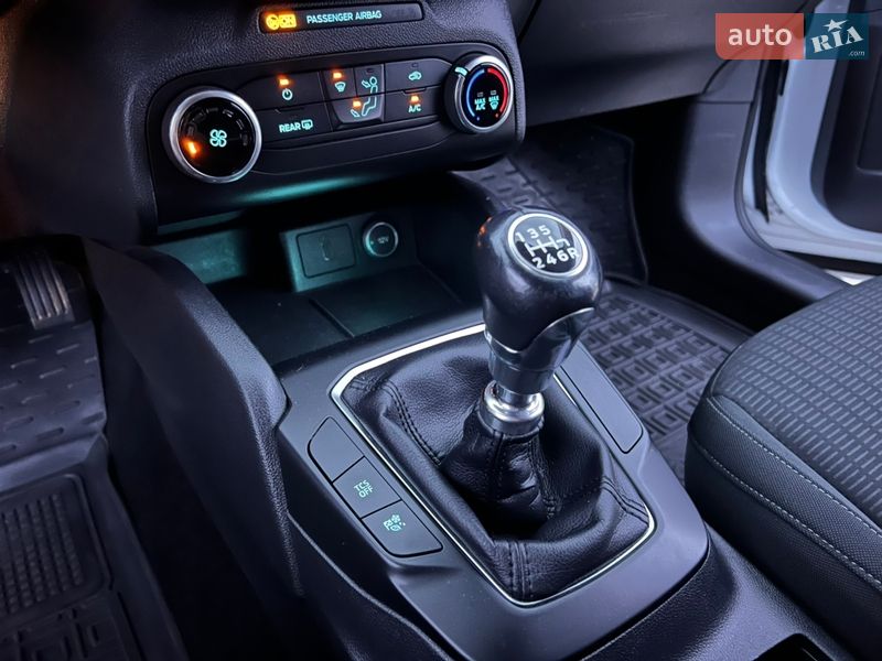 Хэтчбек Ford Focus 2019 в Киеве фото 18 Хэтчбек Ford Focus 2019 в Киеве