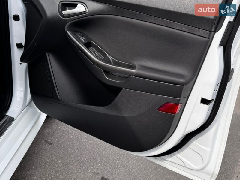 Хетчбек Ford Focus 2018 в Києві фото 29 Хетчбек Ford Focus 2018 в Києві