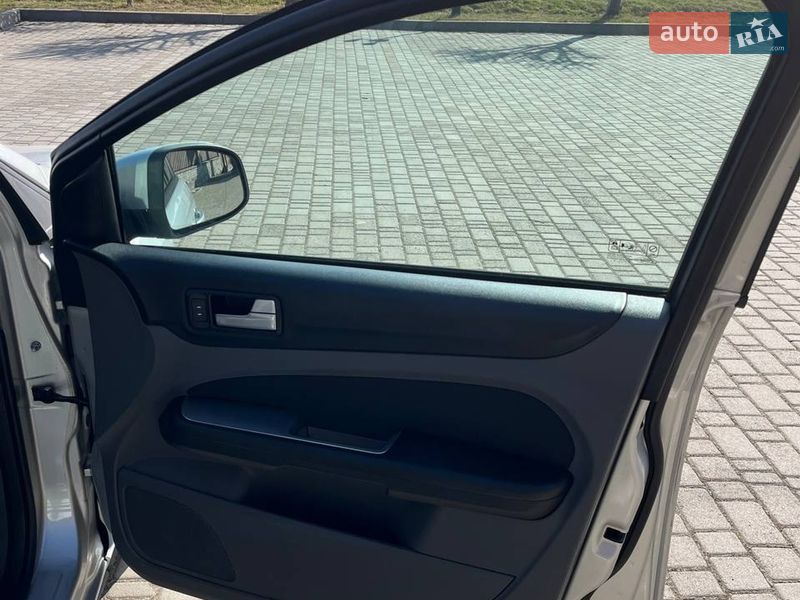 Универсал Ford Focus 2010 в Луцке фото 13 Универсал Ford Focus 2010 в Луцке