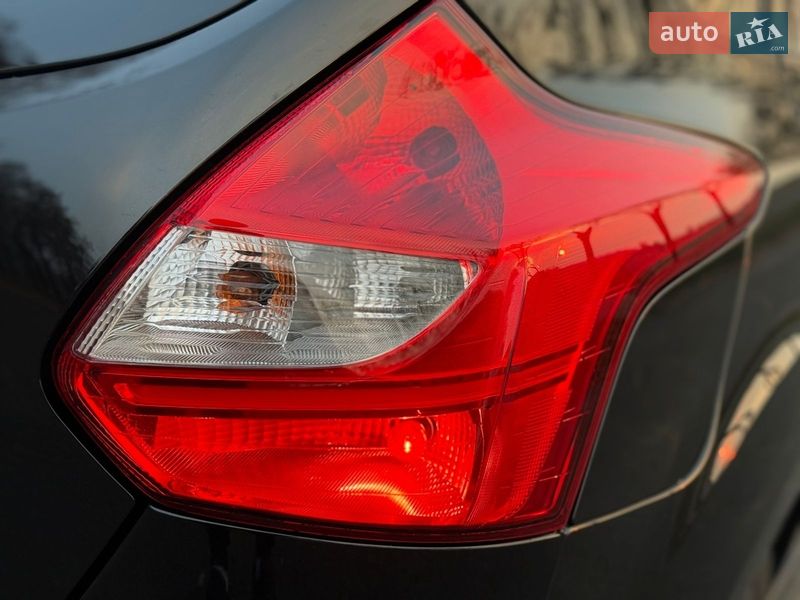 Хетчбек Ford Focus 2011 в Володимирі фото 8 Хетчбек Ford Focus 2011 в Володимирі