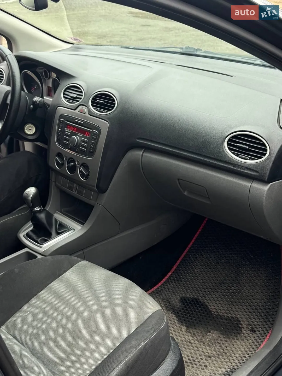 2010 Ford Focus - мініатюра 3