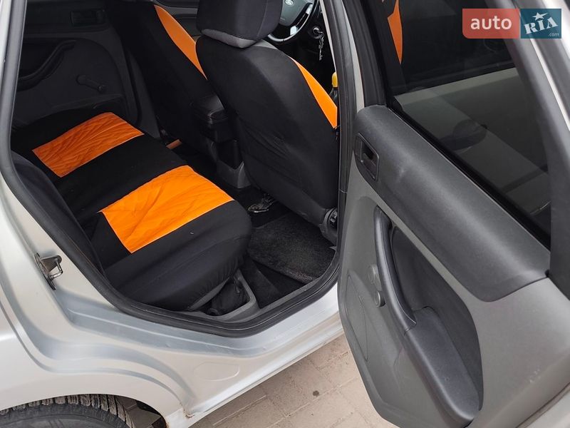 Універсал Ford Focus 2005 в Хмельницькому фото 13 Універсал Ford Focus 2005 в Хмельницькому