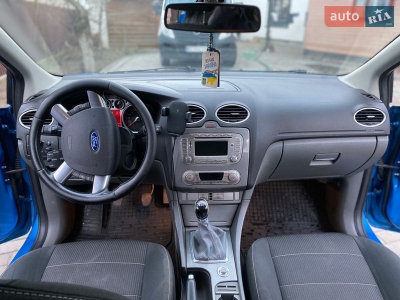 Універсал Ford Focus 2010 в Жовкві