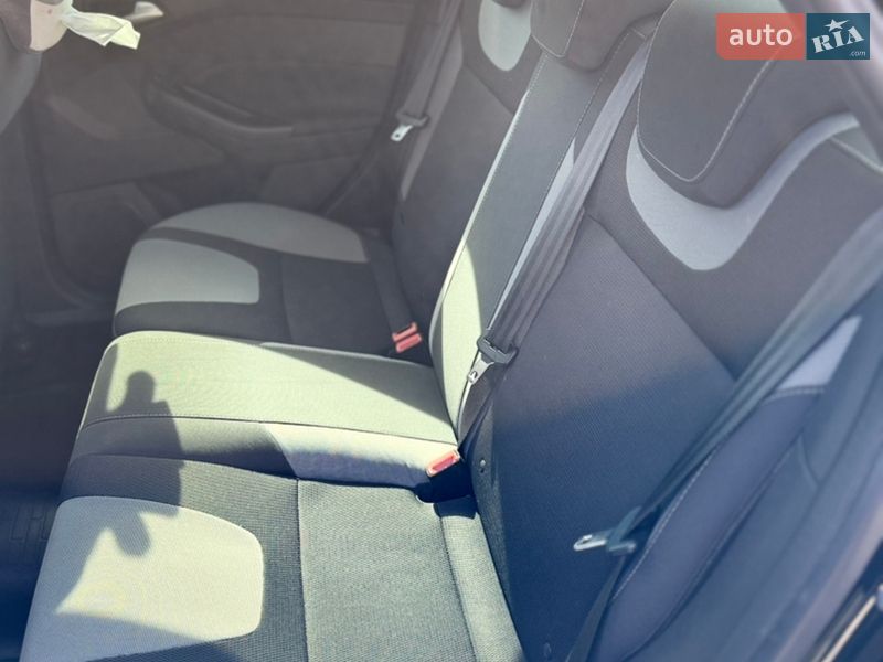 Седан Ford Focus 2012 в Олександрії