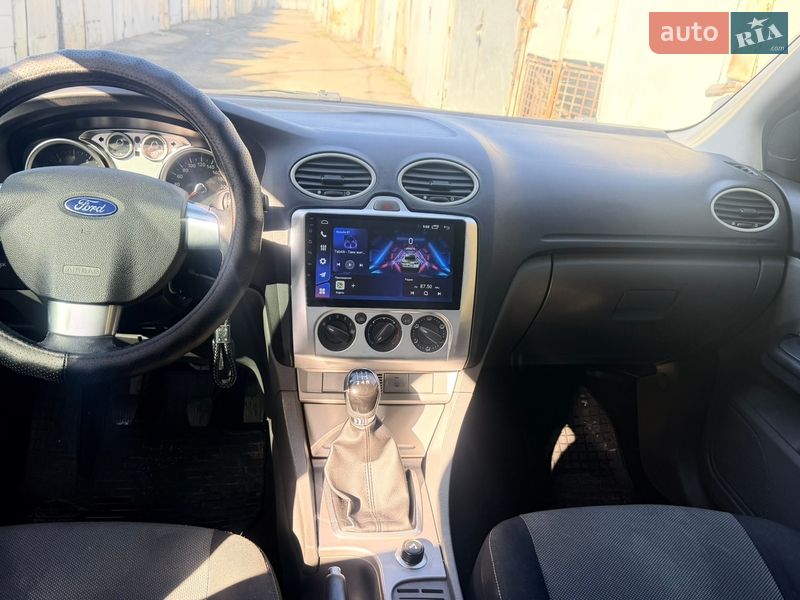 Хэтчбек Ford Focus 2010 в Киеве фото 10 Хэтчбек Ford Focus 2010 в Киеве