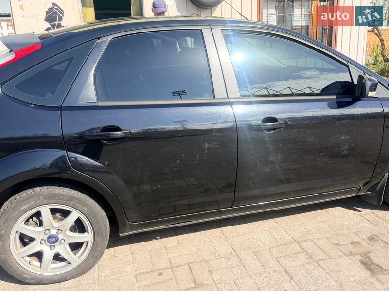 Хэтчбек Ford Focus 2010 в Киеве фото 16 Хэтчбек Ford Focus 2010 в Киеве