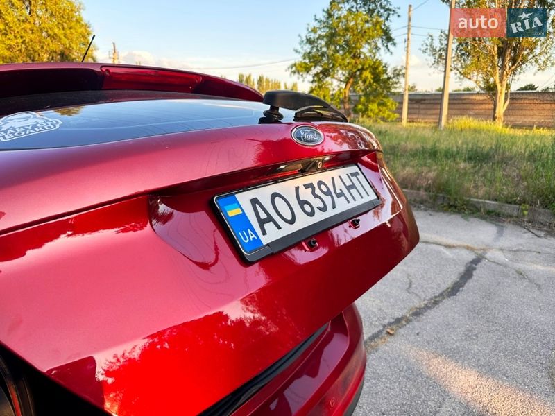 Хэтчбек Ford Focus 2016 в Запорожье