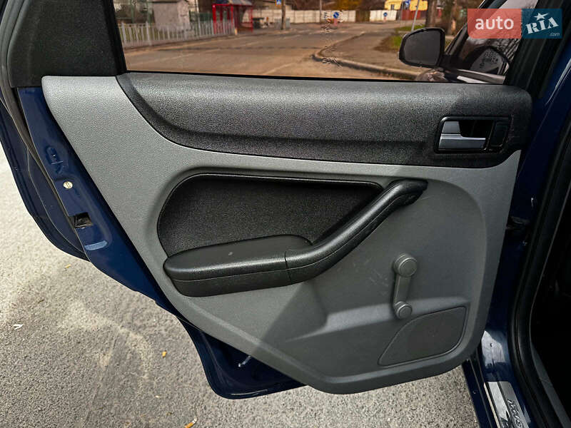 Хэтчбек Ford Focus 2008 в Киеве фото 20 Хэтчбек Ford Focus 2008 в Киеве