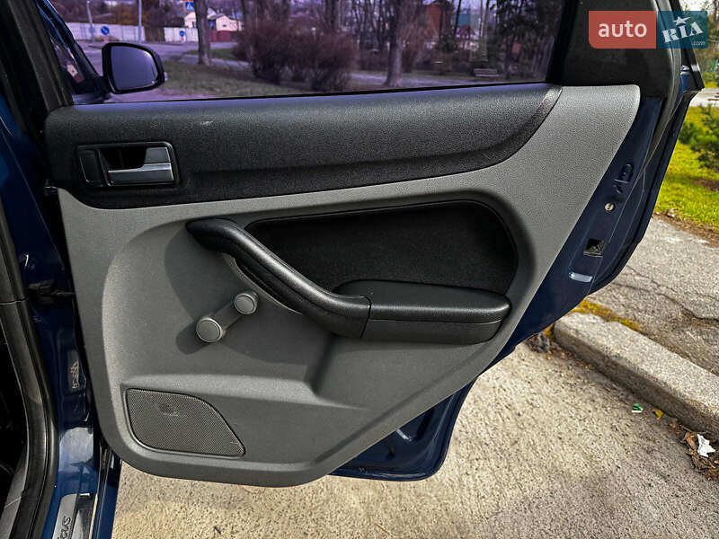 Хэтчбек Ford Focus 2008 в Киеве фото 23 Хэтчбек Ford Focus 2008 в Киеве