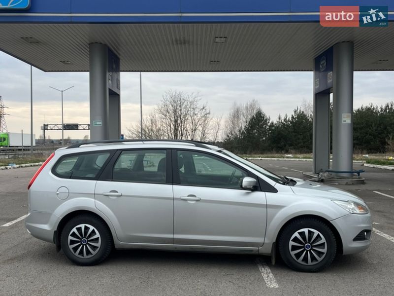 Універсал Ford Focus 2008 в Радивиліві