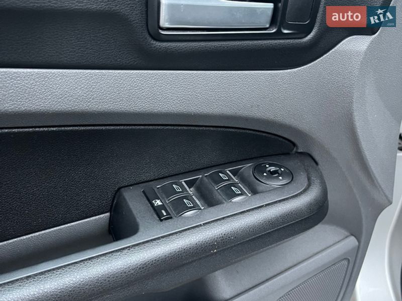 Універсал Ford Focus 2008 в Радивиліві